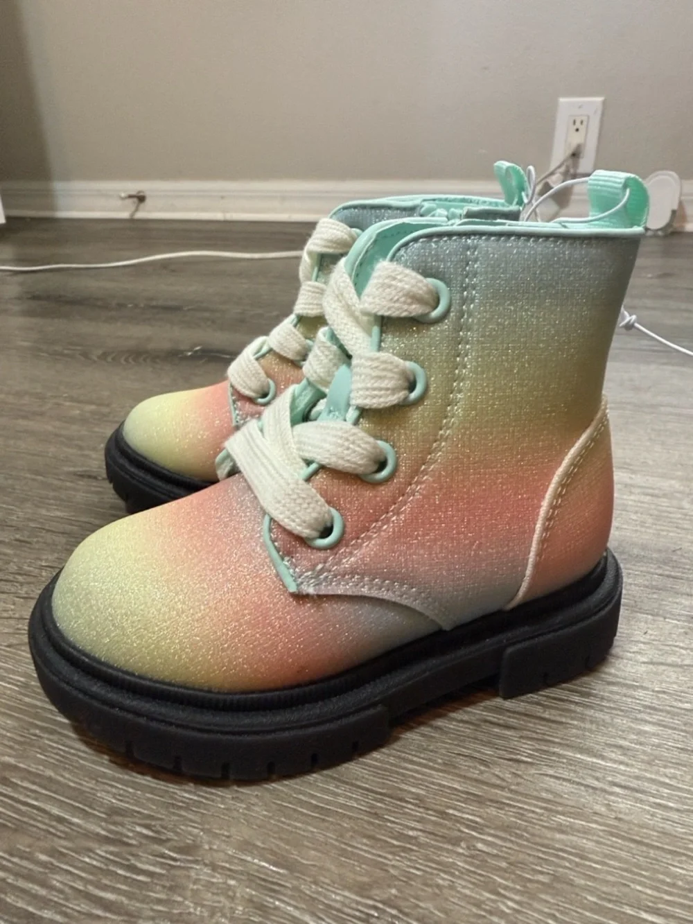 Cat & Jack AmayaToddler Girls Combat Boots SZ 6 Rainbow Glitter NWT